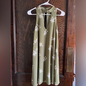 Green key hole dress